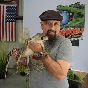 Meet your Posher, Brian